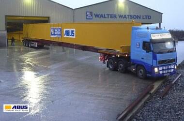 ABUS-kranen transporteras från företaget Walter Watson Ltd. till företaget Autolaunch Ltd
