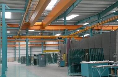 ABUS-kranar för glasbearbetning av TVITEC-komponenter i Spanien 